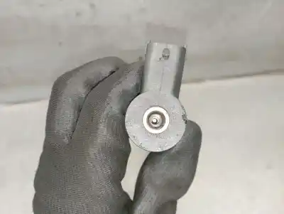 Second-hand car spare part injector for opel insignia a (g09) 2.0 cdti (68) oem iam references 0445110327 0445110327 bosch 