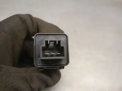 Second-hand car spare part relay for ssangyong rexton / rexton ii (gab_) 2.7 xdi oem iam references 8662005000  