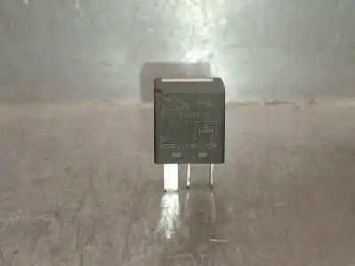 Pezzo di ricambio per auto di seconda mano relè per jaguar xe (x760) 2.0 d riferimenti oem iam dh2214b192aa