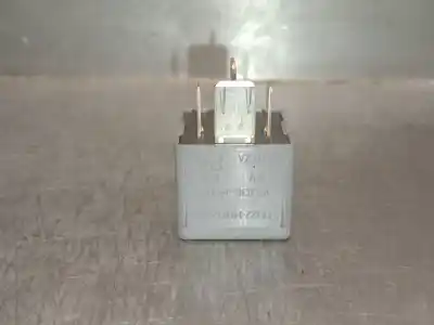 Pezzo di ricambio per auto di seconda mano relè per jaguar xe (x760) 2.0 d riferimenti oem iam dh2214b192ea