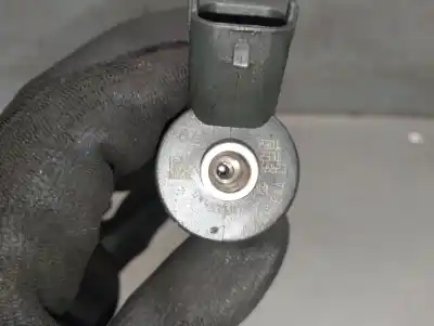 Recambio de automóvil de segunda mano de inyector para opel astra h gtc (a04) 1.9 cdti (l08) referencias oem iam 0445110165 0445110165 bosch 