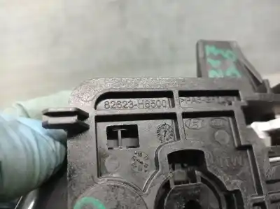 Автозапчастина б/у усередині передня права ручка для kia stonic (yb) 1.0 t-gdi посилання на oem iam 26238h8500  