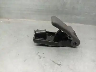 Автозапчастина б/у замок капота для kia stonic (yb) 1.0 t-gdi посилання на oem iam 8118234000  