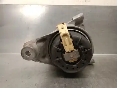 Second-hand car spare part right engine support for audi a4 b9 (8w2, 8wc) 2.0 tdi quattro oem iam references 8w0199371at  8w0199371at