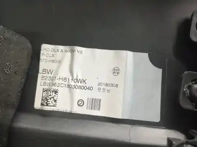 Автозапчастина б/у оббірка передніх дверей ліва для kia stonic (yb) 1.0 t-gdi посилання на oem iam 82301h8110wk  82301h8110wk