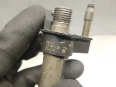 Second-hand car spare part injector for bmw x3 (e83) 2.0 sd oem iam references 779787705 0445116001 bosch 