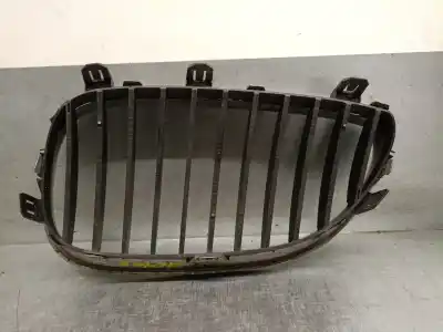 Second-hand car spare part right bumper grille for bmw 5 (e60) 520 d oem iam references 51137027062  51137027062