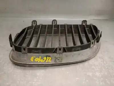 Second-hand car spare part right bumper grille for bmw 5 (e60) 520 d oem iam references 51137027062  51137027062