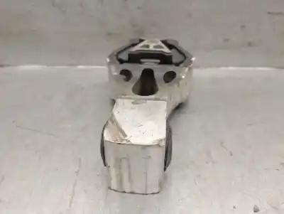 Second-hand car spare part engine support for citroen c4 picasso ii 1.6 hdi / bluehdi 115 oem iam references 9805734780  9805734780 Second-hand car spare part engine support for citroen c4 picasso ii 1.6 hdi / bluehdi 115 oem iam references 9805734780  9805734780