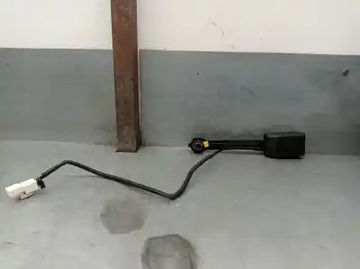 Tweedehands auto-onderdeel riemhaak links voor voor kia carens iv 1.6 gdi oem iam-referenties 88830a4000wk