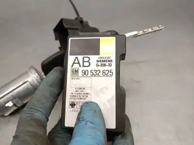 Pezzo di ricambio per auto di seconda mano interruttore di avviamento per opel corsa b (s93) 1.0 i 12v (f08, f68, m68) riferimenti oem iam 90532625 5wk4597 siemens 