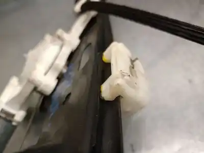 Автозапчастина б/у регулятор переднього правого скла для bmw x1 (e84) sdrive 18 d посилання на oem iam 51332990386  51332990386