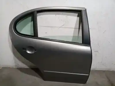 Peça sobressalente para automóvel em segunda mão PORTA DO AUTOMÓVEL TRASEIRA DIREITA por SEAT LEON (1M1)  Referências OEM IAM 1M0833056L  1M0833056L