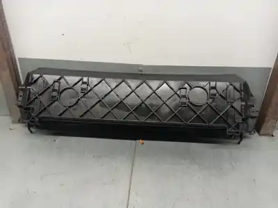 Автозапчасти б/у ПЕРЕДНЯЯ РЕШЕТКА РАДИАТОРА за BMW X5 (E70)  ссылки OEM IAM 7795909 R6972001 