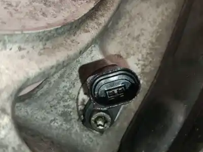 Автозапчасти б/у передняя левая кулачка за skoda superb iii (3v3) 2.0 tdi ссылки oem iam 5q0407257a  5qd407253a