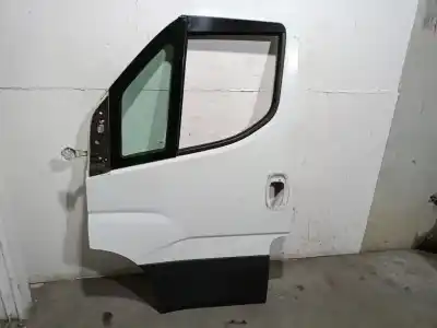 Second-hand car spare part left front door for iveco daily vi furgón 33s15, 35s15, 35c15 oem iam references 5801489558