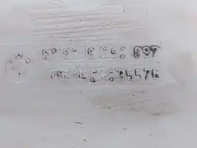 Second-hand car spare part windscreen washer bottle for bmw 7 (e38) 740 i, il oem iam references 61678352897  61678352897