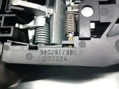 Автозапчастина б/у завнішня ручка задня ліва для peugeot 208 ii (ub_, up_, uw_, uj_) 1.2 puretech 100 посилання на oem iam 9802977380  9802977380