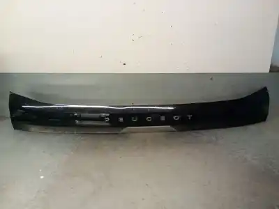Автозапчасти б/у задние молдинги за peugeot 208 ii (ub_, up_, uw_, uj_) 1.2 puretech 100 ссылки oem iam 9826944480