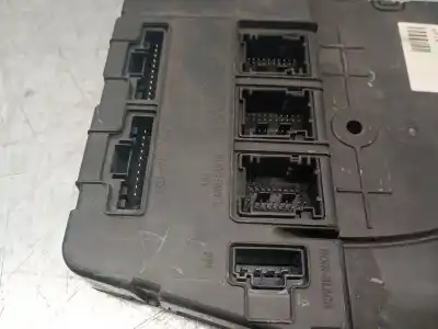 Second-hand car spare part fuse box unit for renault megane ii (bm0/1_, cm0/1_) 1.9 dci (bm0g, cm0g) oem iam references 8200309690 s118400220d siemens 