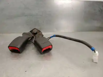 Pièce détachée automobile d'occasion boucle de ceinture de sécurité arriere droit pour kia soul i (am) 1.6 crdi 128 références oem iam 898302k200wk