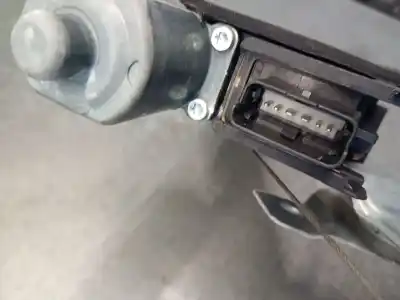 Pezzo di ricambio per auto di seconda mano alzacristalli anteriore destro per peugeot 308 sw i (4e_, 4h_) 2.0 hdi riferimenti oem iam 96572475680  9222cv