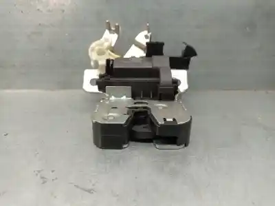 Second-hand car spare part trunk lock for skoda superb iii (3v3) 2.0 tdi oem iam references 3v0827505c  3v0827505c