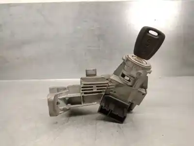 Second-hand car spare part ignition switch for iveco daily vi furgón 33s15, 35s15, 35c15 oem iam references 5801364057  5801364057