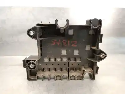 Second-hand car spare part fuse box unit for iveco daily vi furgón 33s15, 35s15, 35c15 oem iam references 5801585977  