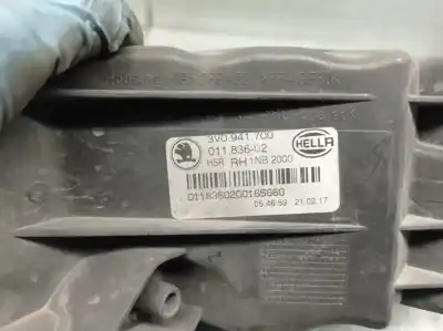 Автозапчастина б/у правий протитуман для skoda superb iii (3v3) 2.0 tdi посилання на oem iam 3v0941700 01183602 hella 3v0941700