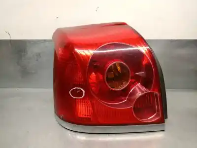 Pezzo di ricambio per auto di seconda mano Lampada Posteriore Sinistra per TOYOTA AVENSIS SEDÁN (_T25_) 2.0 D-4D (CDT250_) Riferimenti OEM IAM 8156105130  8156105130