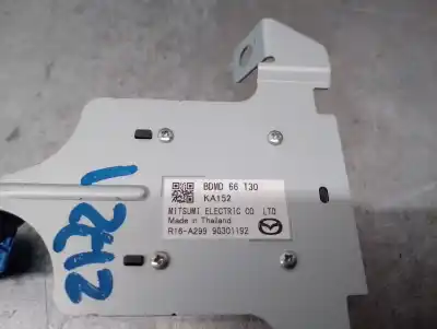 Автозапчастина б/у антена для mazda cx-30 (dm) skyactiv-g m hybrid посилання на oem iam bdmd66t30 r16a299 mitsumi 