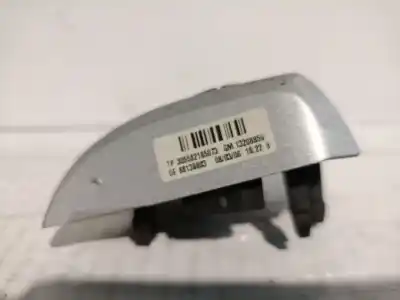 Pièce détachée automobile d'occasion commande au volant pour opel astra h twintop (a04) 1.9 cdti (l67) références oem iam 13208859 88139803 
