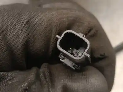 Second-hand car spare part front left knuckle for renault twingo ii (cn0_) 1.2 (cn0d) oem iam references 8200663590  8200663590