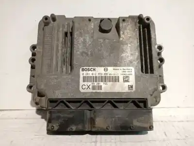 Pièce détachée automobile d'occasion calculateur moteur ecu pour opel astra h twintop (a04) 1.9 cdti (l67) références oem iam 0281012656