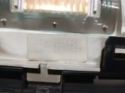 Pezzo di ricambio per auto di seconda mano pannello degli strumenti per renault clio i (b/c57_, 5/357_) 1.9 d (b/c/s576, b/c/s57l) riferimenti oem iam 7700423045  09045579902