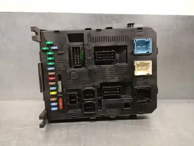 Peça sobressalente para automóvel em segunda mão caixa de fusíveis e relés por citroen c4 coupé (la_) 1.6 hdi referências oem iam 9661940480