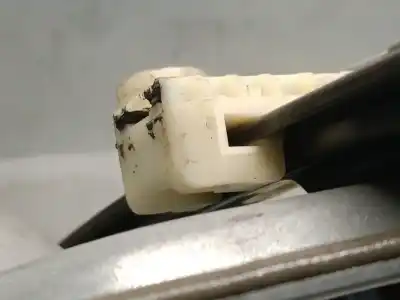 Автозапчастина б/у регулятор переднього правого скла для volkswagen polo (9n1) 1.9 tdi посилання на oem iam 6q4837756  6q4837462j