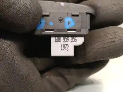 Автозапчасти б/у выключатель переднего правого окна за volkswagen polo (9n1) 1.9 tdi ссылки oem iam 6q0959856  6q0959856