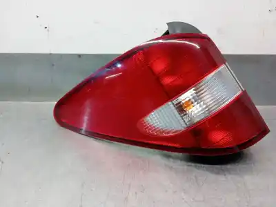 Pièce détachée automobile d'occasion FEU ARRIÈRE GAUCHE pour SSANGYONG RODIUS I  Références OEM IAM 8360121303  8360121303
