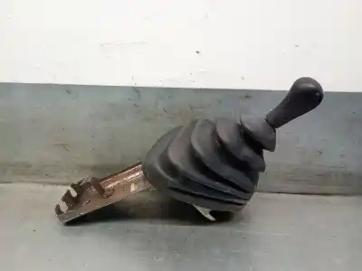 Pièce détachée automobile d'occasion Levier pour RENAULT MODUS / GRAND MODUS (F/JP0_) 1.4 (JP01, JP0J) Références OEM IAM 8200755868  