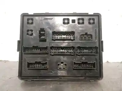 Pezzo di ricambio per auto di seconda mano scatola relè/fusibili per ssangyong rodius i 2.7 xdi riferimenti oem iam a105dsl  a105dsl