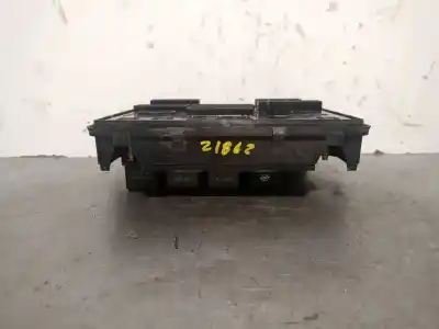 Pezzo di ricambio per auto di seconda mano scatola relè/fusibili per ssangyong rodius i 2.7 xdi riferimenti oem iam a105dsl  a105dsl