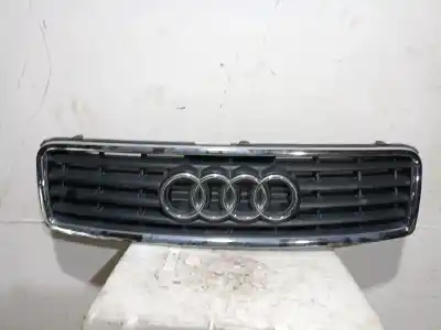 Автозапчастина б/у передня решіта для AUDI A4 B6 DESCAPOTABLE (8H7) 1.8 T Посилання на OEM IAM   8H0853651B