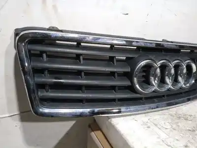 Автозапчастина б/у передня решіта для audi a4 b6 descapotable (8h7) 1.8 t посилання на oem iam   8h0853651b