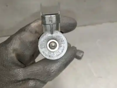 Автозапчастина б/у инжектор для dacia dokker express furgoneta/monovolumen 1.5 dci 75 / blue dci 75 (fejw, feah) посилання на oem iam 8201453073 0445110652 bosch 