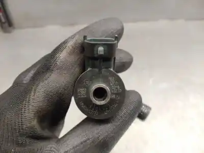 Pezzo di ricambio per auto di seconda mano iniettore per dacia dokker express furgoneta/monovolumen 1.5 dci 75 / blue dci 75 (fejw, feah) riferimenti oem iam 8201453073 0445110652 bosch 