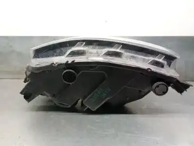 Peça sobressalente para automóvel em segunda mão farol / farolim direito por skoda rapid spaceback (nh1) 1.6 tdi referências oem iam 5jb941018 5jb941016  Peça sobressalente para automóvel em segunda mão farol / farolim direito por skoda rapid spaceback (nh1) 1.6 tdi referências oem iam 5jb941018 5jb941016