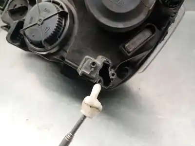 Peça sobressalente para automóvel em segunda mão farol / farolim direito por skoda rapid spaceback (nh1) 1.6 tdi referências oem iam 5jb941018 5jb941016  Peça sobressalente para automóvel em segunda mão farol / farolim direito por skoda rapid spaceback (nh1) 1.6 tdi referências oem iam 5jb941018 5jb941016