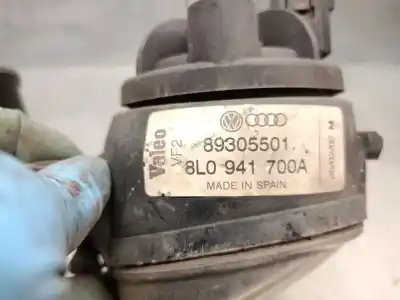 Автозапчасти б/у правая противотуманная фара за audi a3 (8l1) 1.6 ссылки oem iam 8l0941700a  8l0941700a